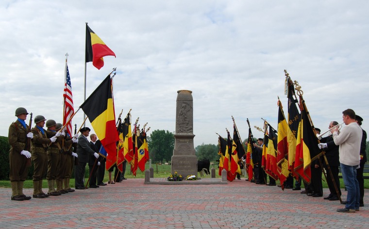 Philippe-Duponcheel-concours-photo-02-drapeau-éternel-2009.jpg